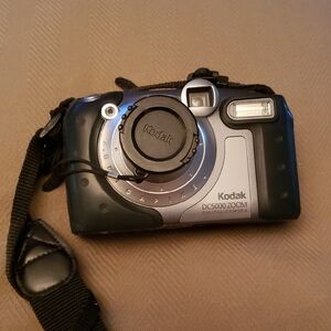 Vintage Y2K Kodak DC5000 Zoom Digital Camera 2.0MP   128MB. Tested Working